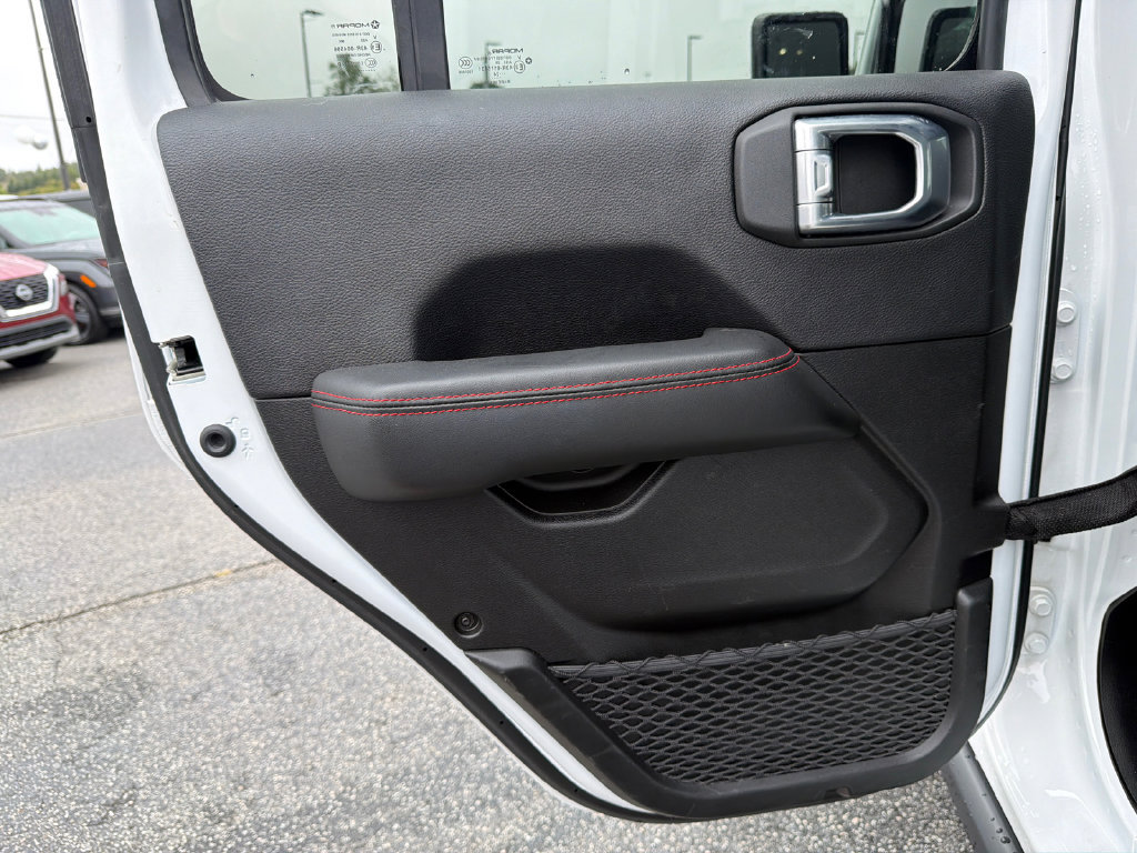 Used 2024 Jeep Wrangler Unlimited Rubicon AWD/4WD image 22
