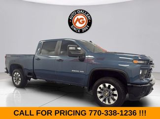 Used 2025 Chevrolet Silverado 2500 Custom w/ Custom Value Package AWD/4WD video 1