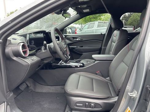 New 2026 Chevrolet Trax RS w/ Driver Confidence Package FWD image 9