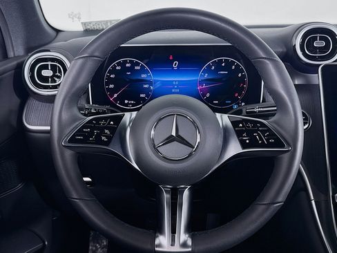 Certified 2025 Mercedes-Benz GLC 300 image 19