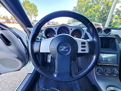 Used 2003 Nissan 350Z Touring RWD image 10