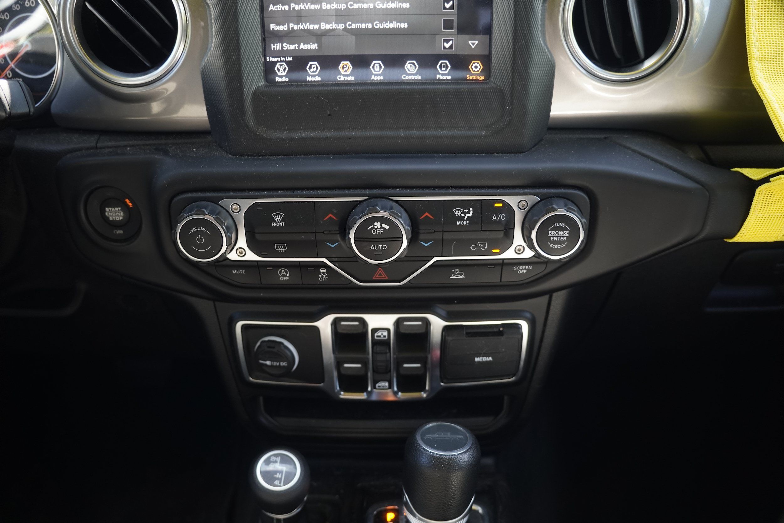 Used 2021 Jeep Gladiator Overland w/ Trailer Tow Package AWD/4WD image 30