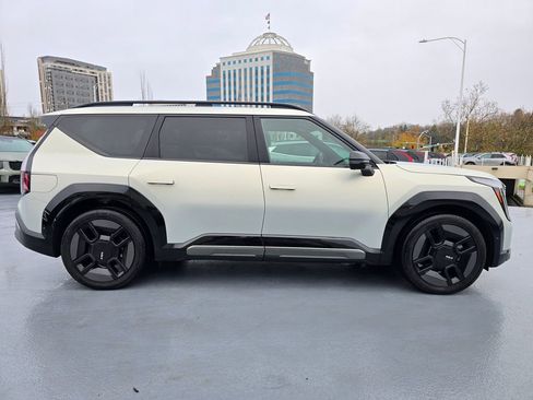 Certified 2024 Kia EV9 GT-Line image 9