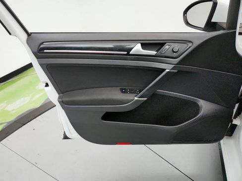 Used 2017 Volkswagen GTI S FWD image 20