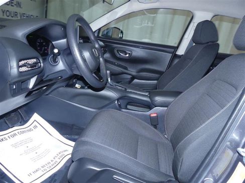 Used 2023 Honda HR-V LX image 18