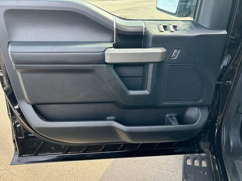 Used 2019 Ford F150 Raptor w/ Equipment Group 801A Mid image 12