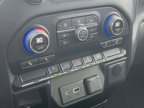 Used 2019 Chevrolet Silverado 1500 LT w/ All-Star Edition image 29