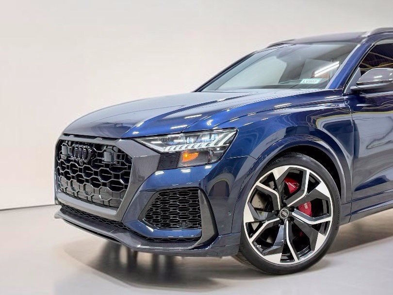 Used 2024 Audi RS Q8 AWD/4WD image 3