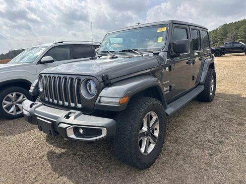 Used 2018 Jeep Wrangler Unlimited Sahara w/ Dual Top Group image 3
