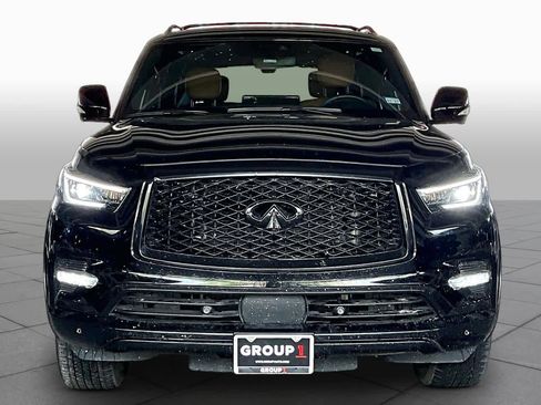 Used 2024 INFINITI QX80 Sensory image 3