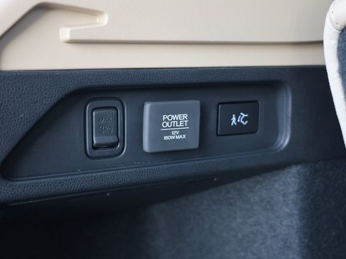 Used 2023 Acura MDX Advance image 33