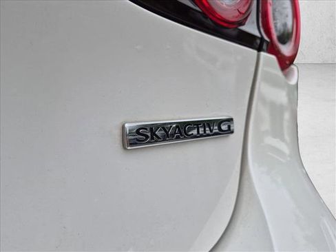 Used 2022 MAZDA MAZDA3 s FWD image 14