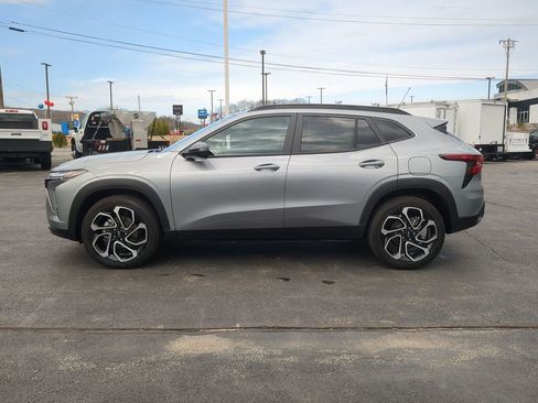 New 2026 Chevrolet Trax RS w/ Driver Confidence Package image 7