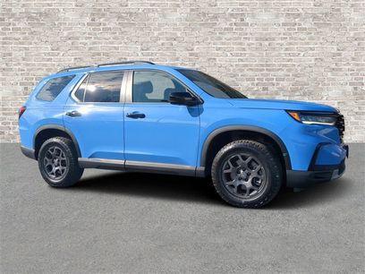 Used 2025 Honda Pilot TrailSport