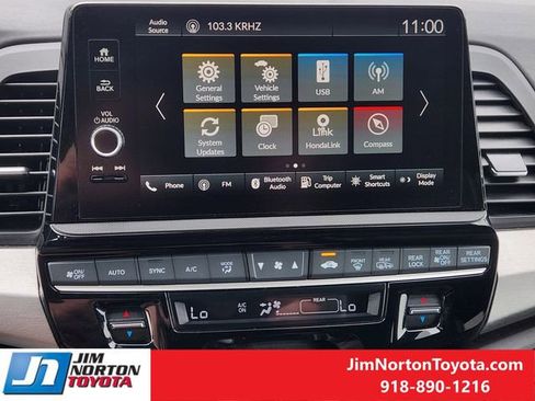 Used 2025 Honda Odyssey Sport-L image 18