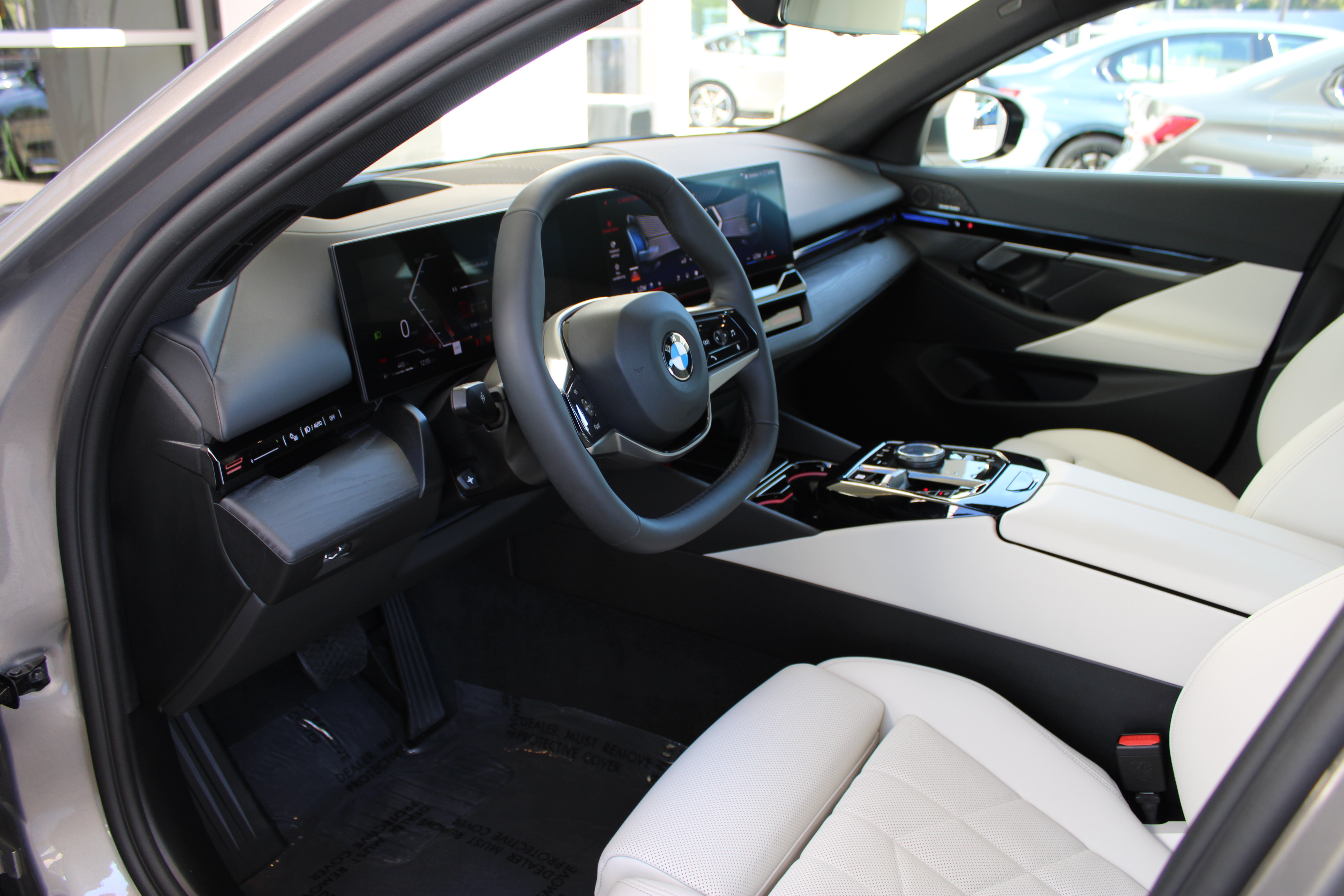 Used 2026 BMW 530i w/ Premium Package RWD image 15