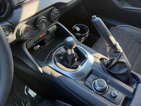 New 2025 MAZDA MX-5 Miata Club w/ Brembo/BBS Recaro Package image 13