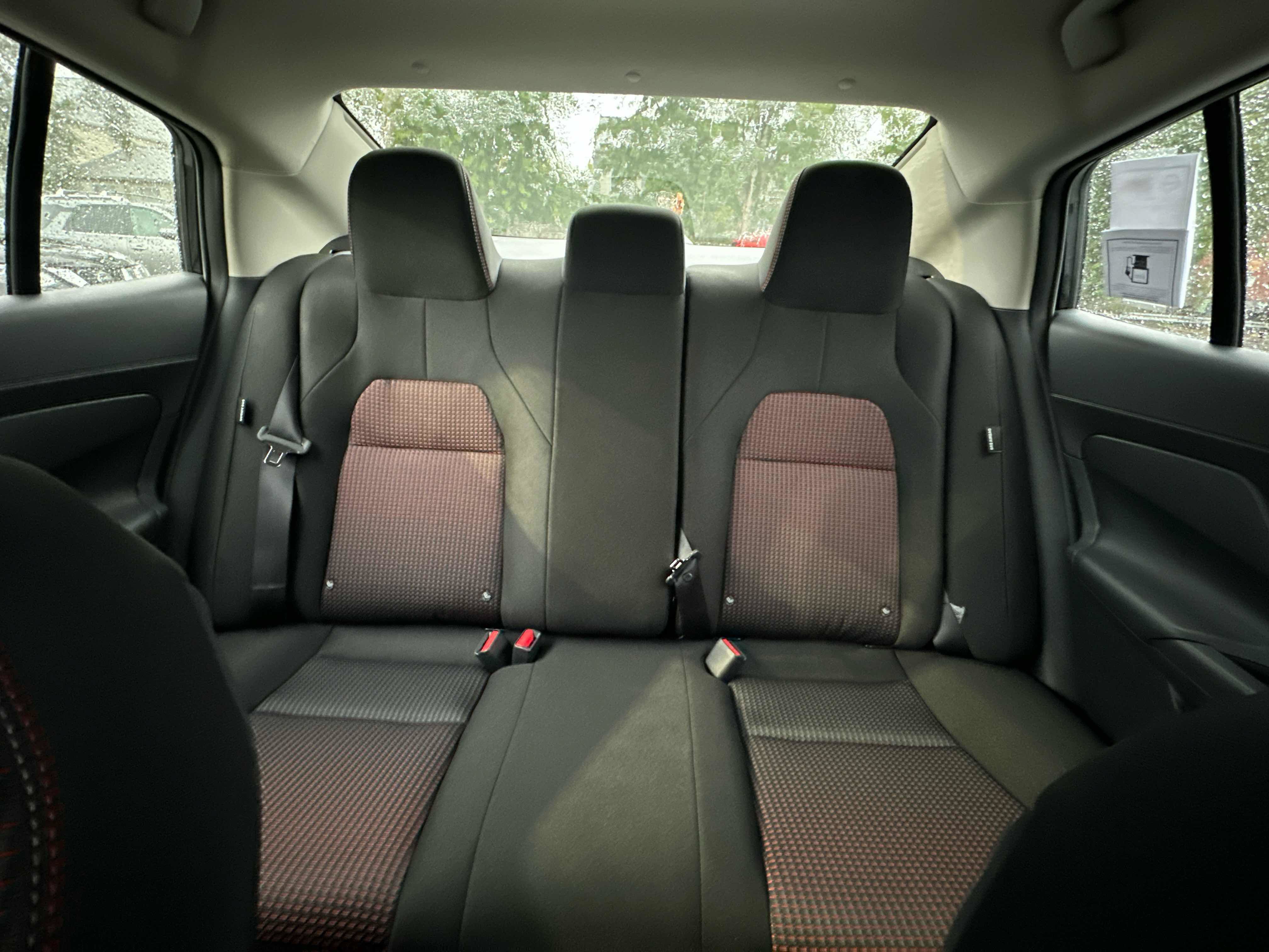 New 2027 Nissan Sentra SR w/ Floor Mat Package FWD image 23