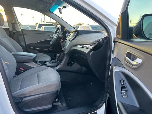 Used 2017 Hyundai Santa Fe Sport image 23
