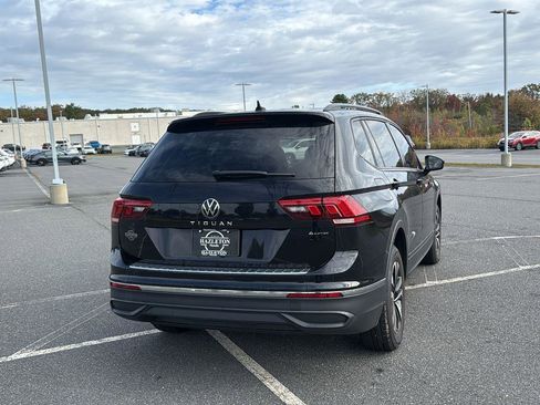 Used 2022 Volkswagen Tiguan S image 6