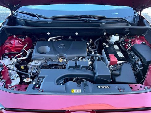 Used 2025 Toyota RAV4 XLE image 29