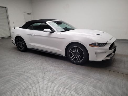 Used 2020 Ford Mustang Premium image 11