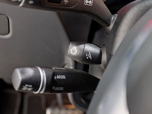 Used 2018 Mercedes-Benz G 63 AMG 4MATIC image 17