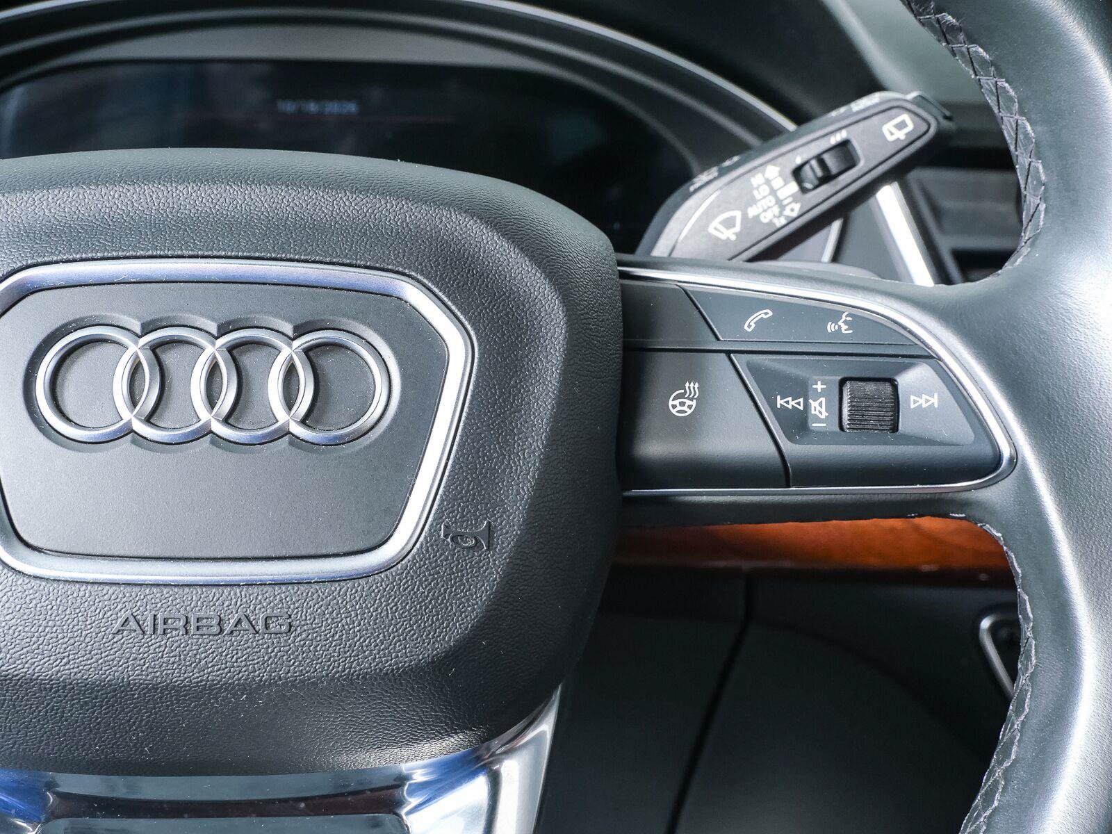 Used 2023 Audi Q5 2.0T Premium Plus w/ Premium Plus Package AWD/4WD image 12