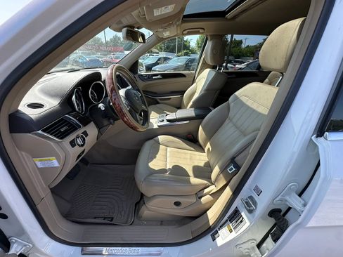 Used 2014 Mercedes-Benz GL 450 4MATIC image 10