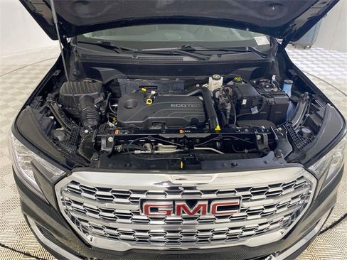 Used 2022 GMC Terrain Denali image 16