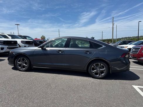 Used 2023 Honda Accord EX image 4