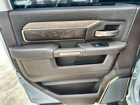 Used 2026 RAM 3500 Longhorn AWD/4WD image 15