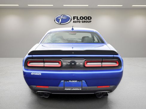 Used 2019 Dodge Challenger R/T Scat Pack RWD image 5