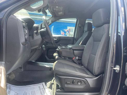Used 2022 Chevrolet Silverado 1500 Custom AWD/4WD image 4