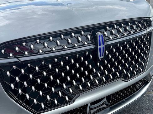 Used 2024 Lincoln Nautilus Reserve image 30