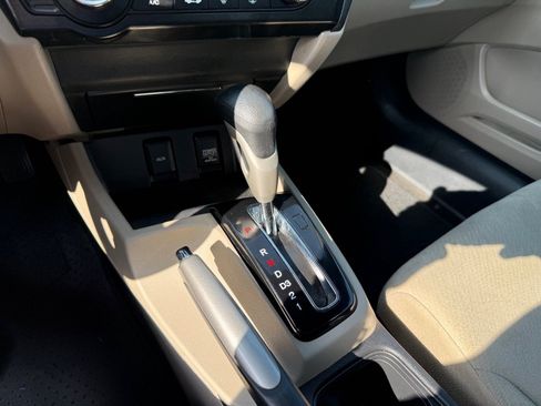Used 2013 Honda Civic LX image 24