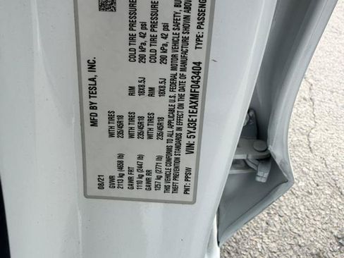 Used 2021 Tesla Model 3 Standard Range Plus RWD image 18