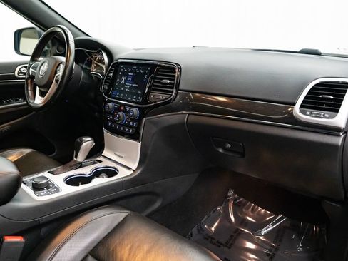 Used 2020 Jeep Grand Cherokee Trailhawk w/ Trailhawk Luxury Group AWD/4WD image 31