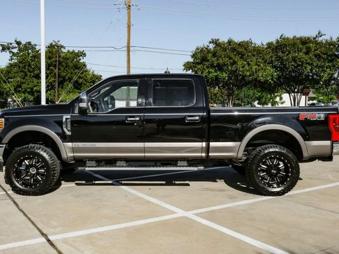 Used 2018 Ford F250 King Ranch w/ Chrome Package image 11