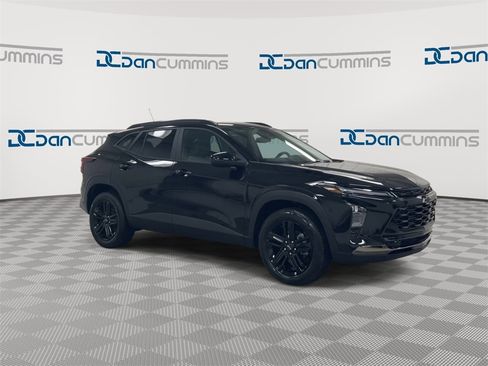 New 2026 Chevrolet Trax ACTIV w/ Driver Confidence Package image 2