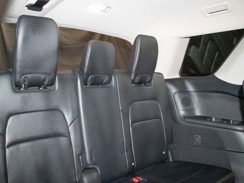 Used 2023 Nissan Pathfinder SL w/ SL Premium Package image 19