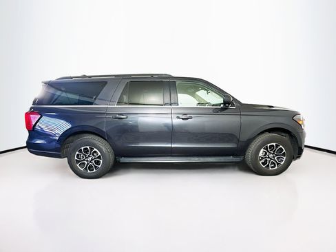 Used 2024 Ford Expedition Max XLT image 10