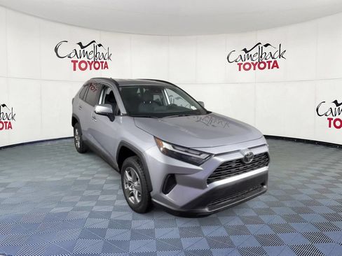 Used 2025 Toyota RAV4 XLE FWD image 4