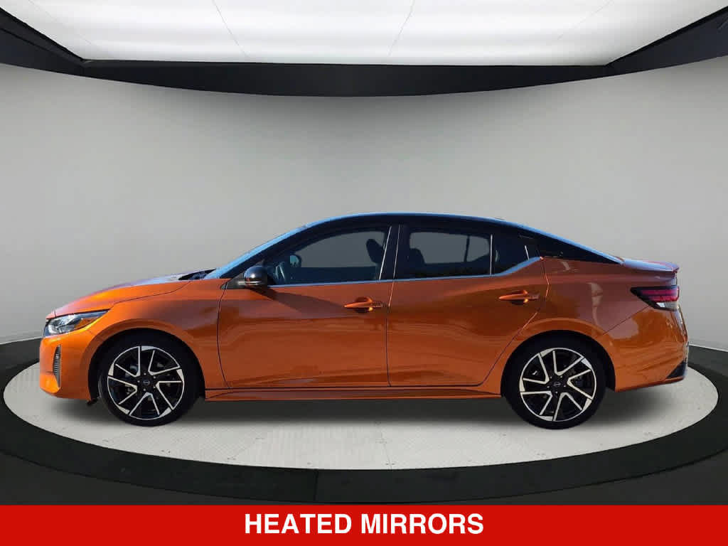 Used 2024 Nissan Sentra SR FWD image 3