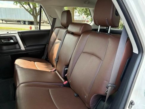 Used 2022 Toyota 4Runner Limited AWD/4WD image 10