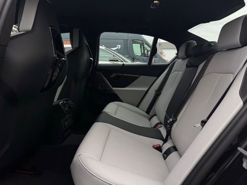 New 2026 BMW M5 image 23