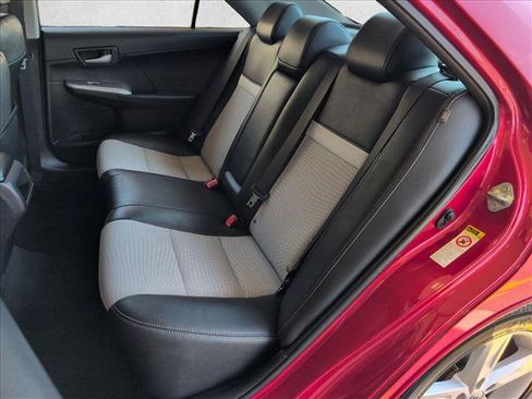 Used 2014 Toyota Camry SE FWD image 16