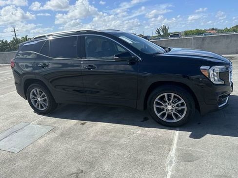 Used 2024 GMC Terrain SLT AWD/4WD image 15