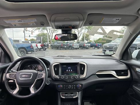Certified 2024 GMC Terrain Denali AWD/4WD image 32
