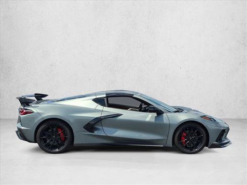 Used 2023 Chevrolet Corvette Stingray Premium Cpe w/ Body-Color Dual Roof Package RWD image 4